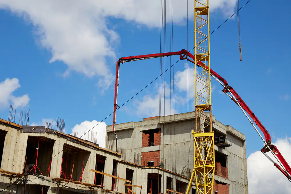 Когда без автобетононасоса не обойтись